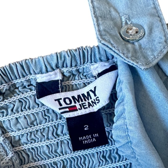 #39 Tommy Hilfiger Full Button Placket Tank Chambray Top in Light Blue - Picture 6 of 7